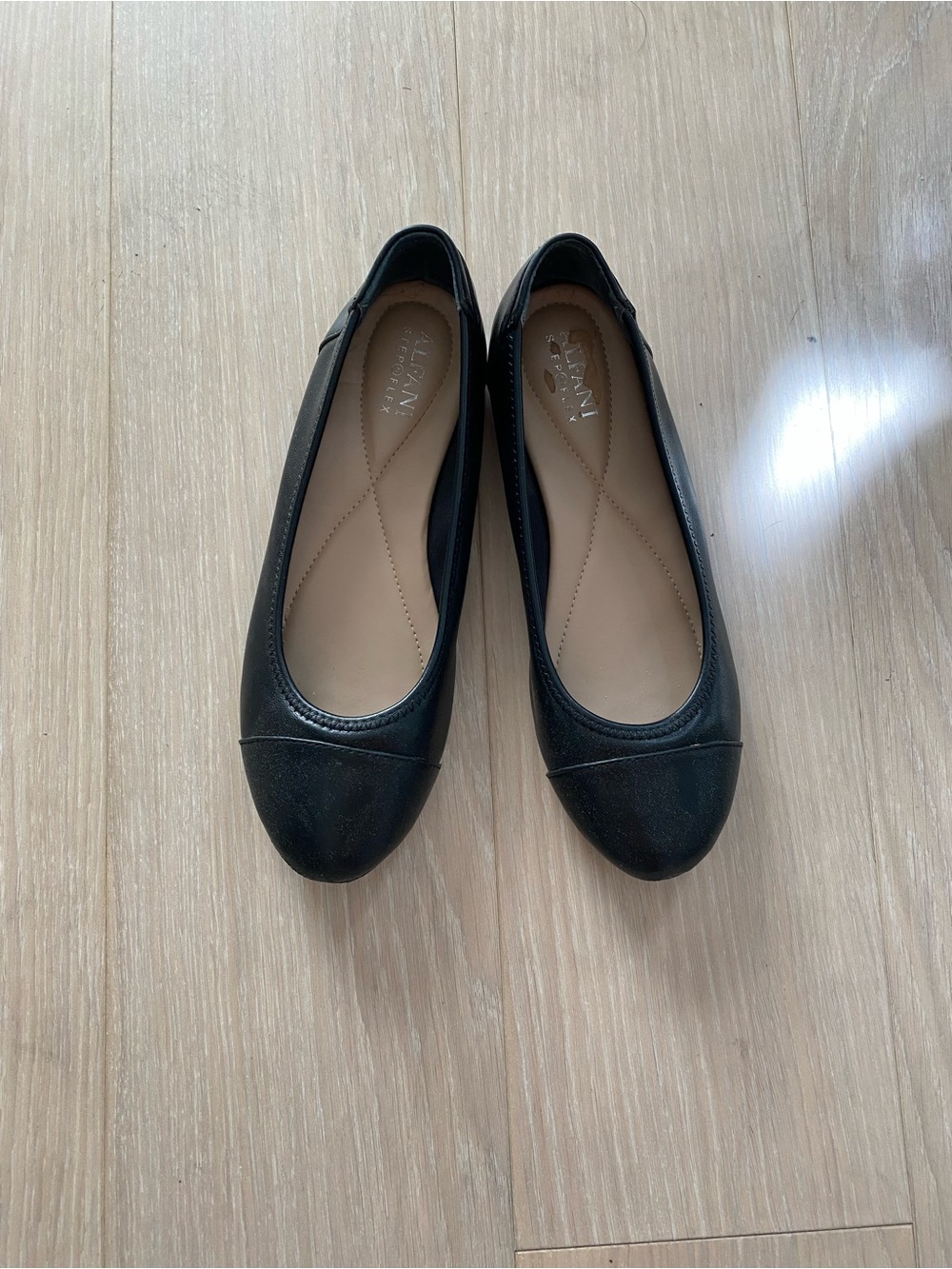 Alfani Step 'N Flex Tavii flats - Size 6